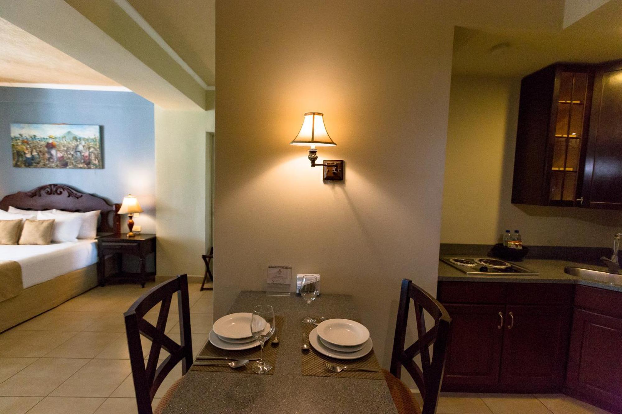 Los Altos Apartments & Studios Managua Exterior foto